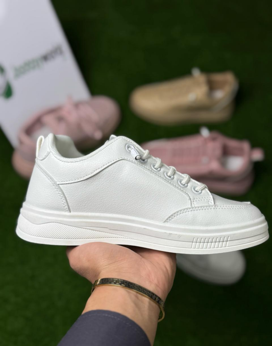 Women's Fashion Casual Sneakers (white)