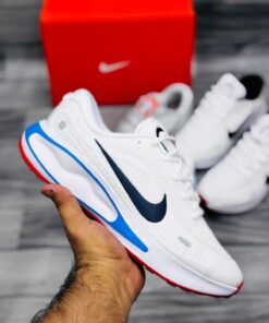 Nike Journey Run