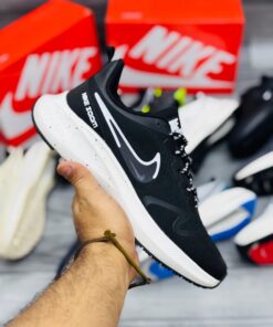 NIKE AIR ZOOM PEGASUS 42 (Black)